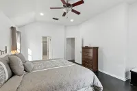 Spacious 4-Bedroom Gem in Pflugerville 24 Min to Downtown Austin