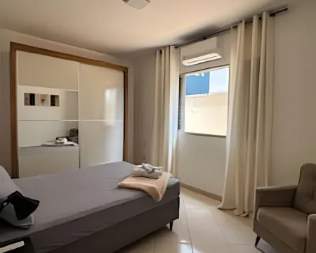 維森特·瓦茲住宅 帕圖斯-迪米納斯酒店