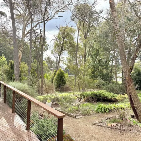Deckhaus Hepburn - Spacious Bush Retreat Just Minutes from Daylesford