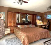 Dickinson Guest House, Guadalajara Expo