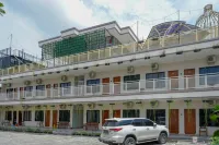 RedDoorz @ Jalan Majapahit Semarang