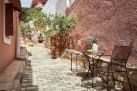 Petronikoli Traditional House