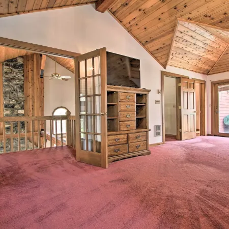 Historic Helena Retreat - Near Dtwn and Mt Helena!