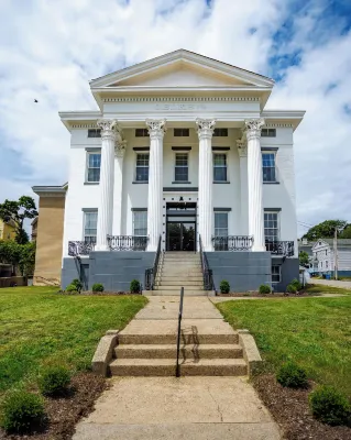 卡利斯塔飯店 Yantic Falls附近的飯店