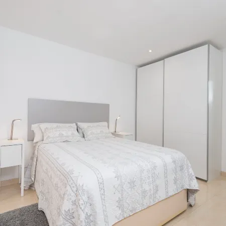 Luisamar Sea View - Apartment In S'illot