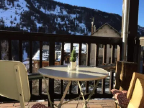 Chalet in Vars with Stunning Mountain Views