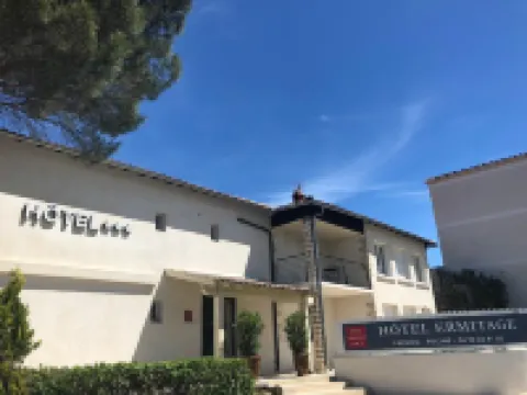 ホテル エルミタージュ レ・ザングルのホテル