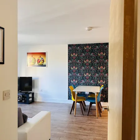 Grand Central Apartments