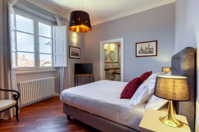 Nice 2 bedroom apartment in front of Pitti Palace. Piazza Pitti II 佛羅倫斯酒店