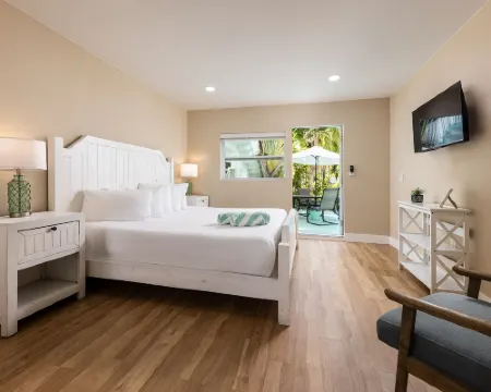 Gulf View Waterfront Resort Hotels in Marathon