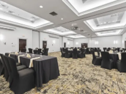 ดับเบิลทรีบายฮิลตัน โคลัมบัส โรงแรมในโคลัมบัส