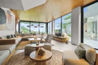 Dago Escape Villa by Kozystay - Bandung
