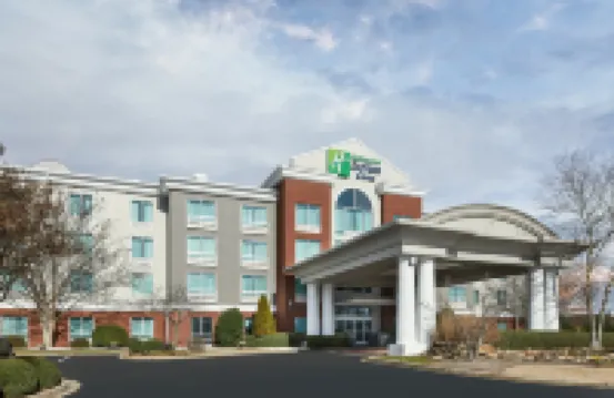 Holiday Inn Express & Suites I-26 & US 29 AT WESTGATE MALL by IHG Hotels in 