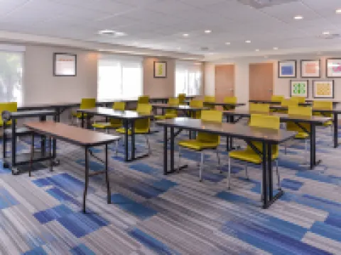 Holiday Inn Express & Suites LACEY - OLYMPIA by IHG Hoteles en Lacey