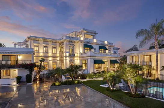 グロリエッタ ベイ イン コロナド アイランド コロナドブリッジ周辺のホテル