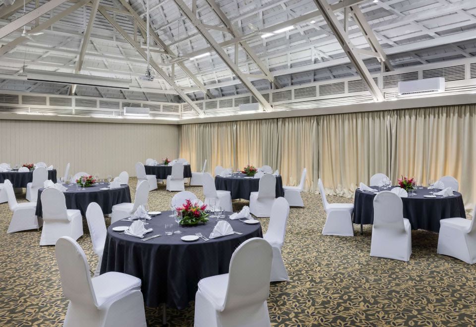 Novotel Nadi Hotel Over view