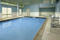 Holiday Inn Express & Suites ALTOONA by IHG - Pools