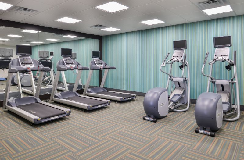 Holiday Inn Express & Suites Lee's Summit - Kansas City by IHG photo 5