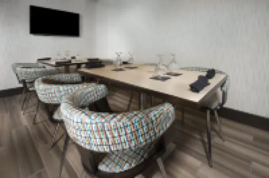 Holiday Inn & Suites ARDEN - ASHEVILLE AIRPORT by IHG