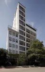 WH 巴薩克公寓