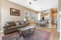 Blue Bird Hideaway - Near Silver Dollar City