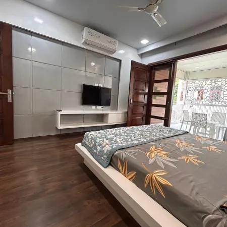 HomiStay - 3BHK