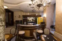 Zeus Essence Bucharest Venezia