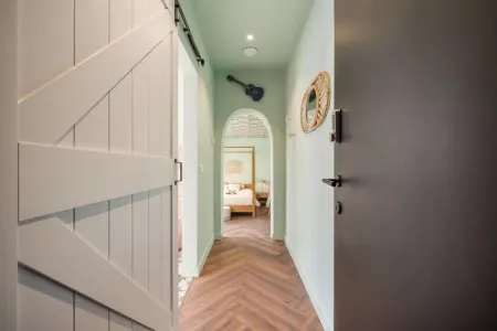 The Music Suites Отели рядом с достопримечательностью «Памятник Симону Стевину»