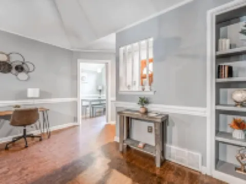 Crimson Creek Stayhouse Hotels in Cordova