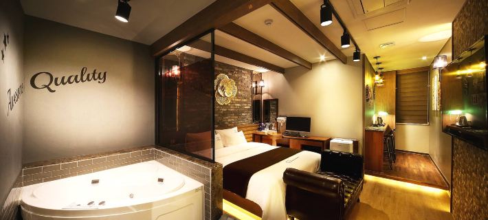 Sacheon CG Hotels in Sacheon