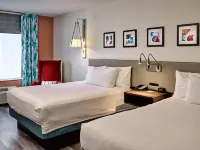 ヒルトン ガーデン イン ピジョン フォージ Brian Hoffman's Remembering Red - A Tribute to Red Skelton周辺のホテル