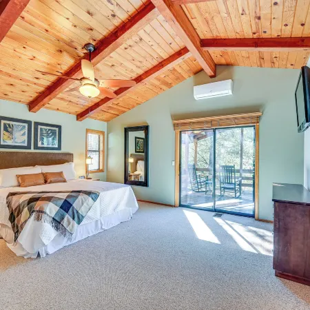 Furnished Deck + Forest Views: Pine Retreat!
