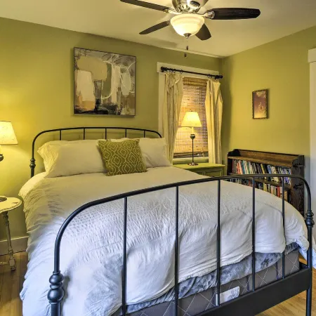 Bainbridge Island Abode < 1 Mi to Winslow!