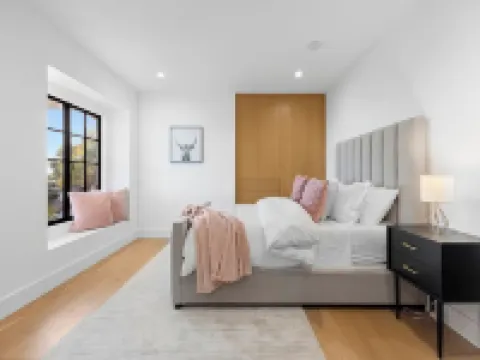 ヴィラ コステラ - ツリーラインド トランクイリティ: 3 レベル エンターテイナーズ ドリーム