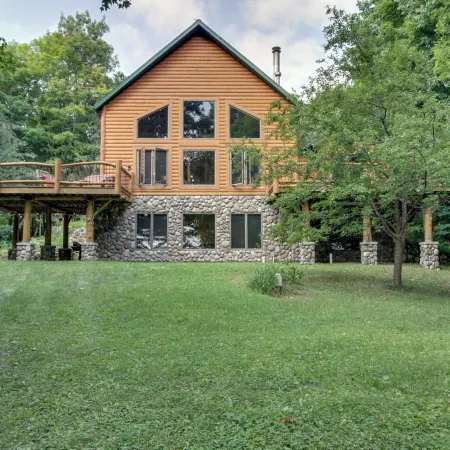 Pokegama Lake Vacation Rental w/ Shared Boat Dock!