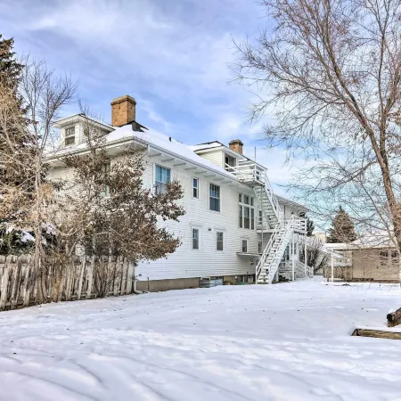 2nd-Floor Dillon Apt - Near University and Fishing!