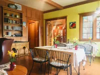 The la Conner Inn Hotels in La Conner