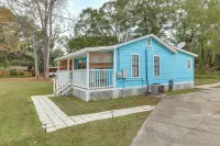 Endless Entertainment! Unique & Cozy Theodore Home - Alloggi