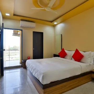 Hotel Decent Somnath