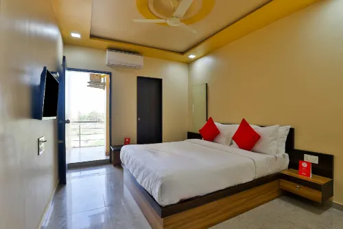 Hotel Decent Somnath