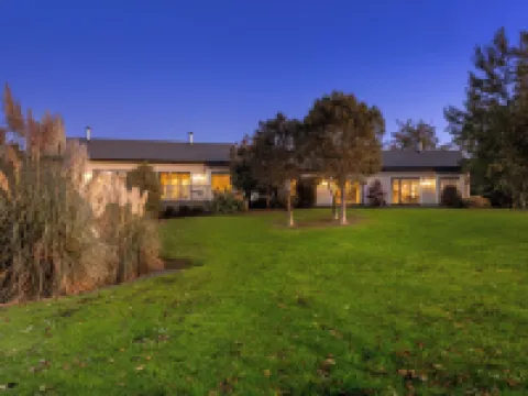 Parehua Resort Hotels in Martinborough