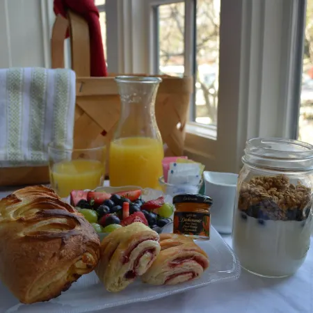 The Inn at Gristmill Square