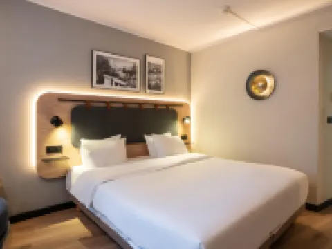 Campanile PRIME - Suresnes - La Défense Hotels in Suresnes