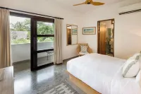 The Nomadic Hotel