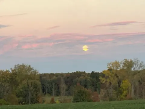 Charming country home with beautiful sunsets and sunrises Hotels in Lysander