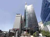 RAY HOTEL ワンサンビーチ周辺のホテル