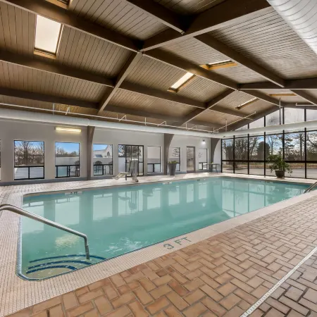 Comfort Suites