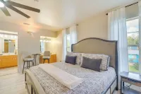 Waterfront Weeki Wachee Home w/ Dock & Game Room!