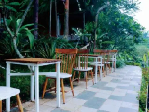 Villa Jabal Rahmah Syariah Hotels in Pacet