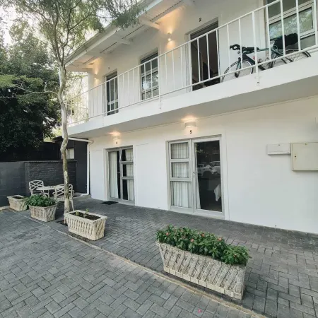 Skinkikofi Guest House